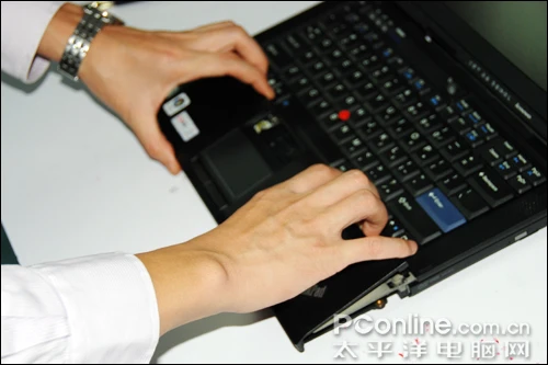 ATI小黑本Thinkpad T400拆解