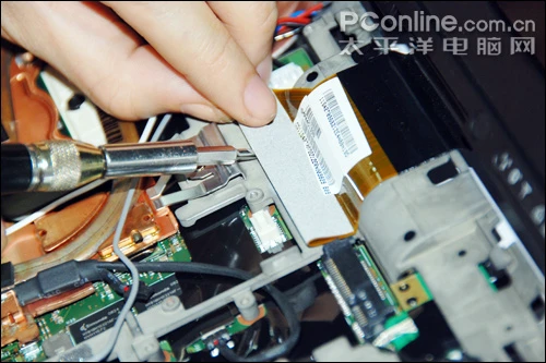 ATI小黑本Thinkpad T400拆解