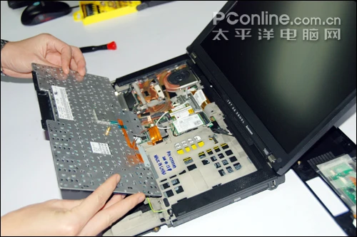ATI小黑本Thinkpad T400拆解