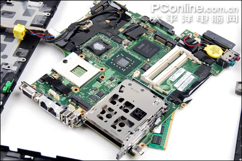 ATI小黑本Thinkpad T400拆解